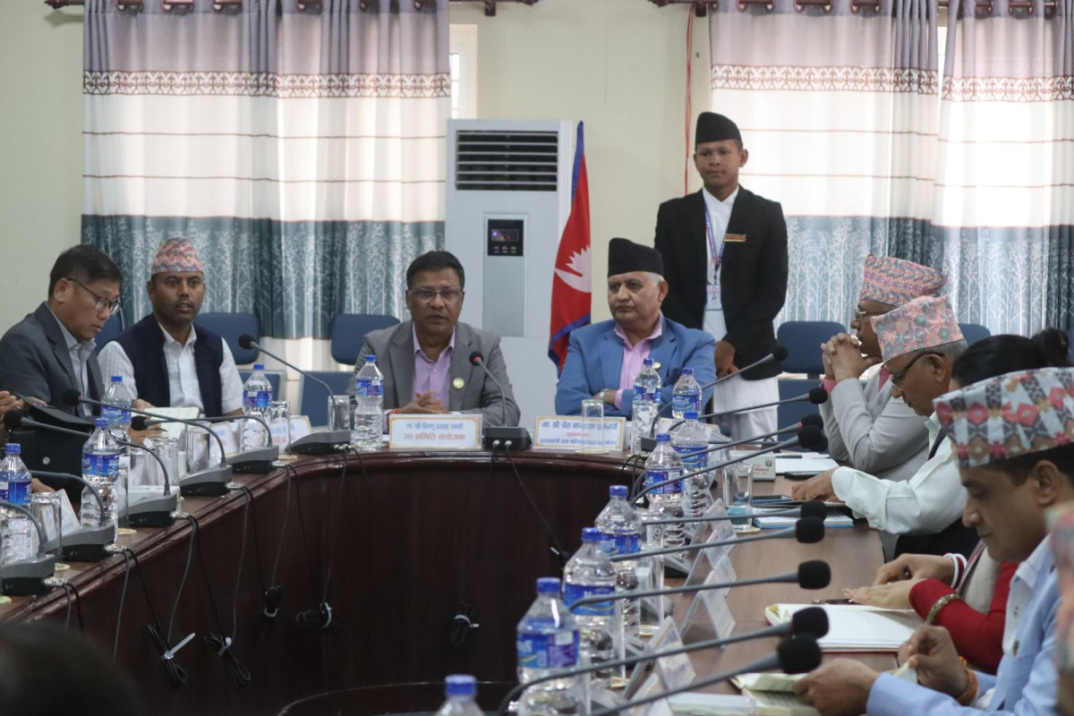 लुम्बिनीमा मुख्यमन्त्रीसहितका मन्त्रीहरुलाई डाकेर लेखा समितिमा छलफल, बेरुजु फर्स्यौटलाई प्राथमिकता दिन सुझाव